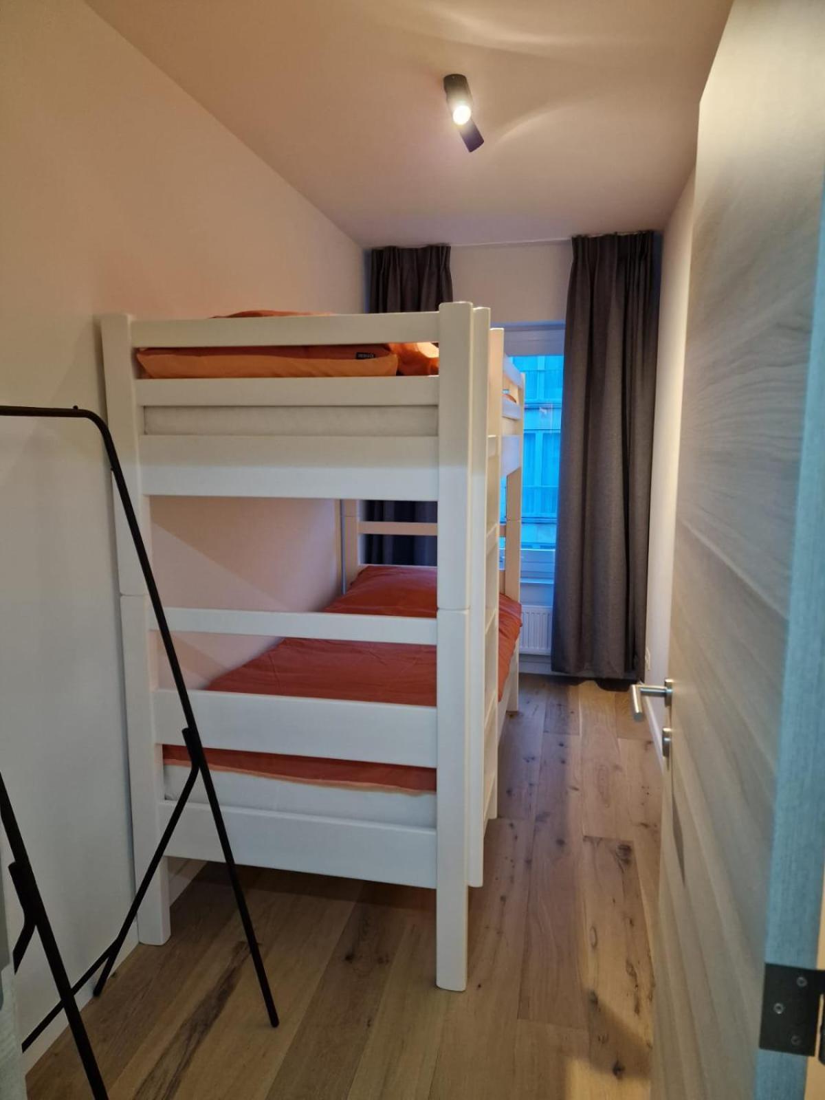 Luxury Renovated 3 Rooms Apartment Oostende Buitenkant foto