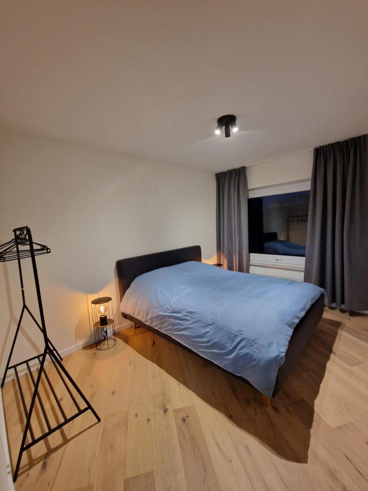 Luxury Renovated 3 Rooms Apartment Oostende Buitenkant foto