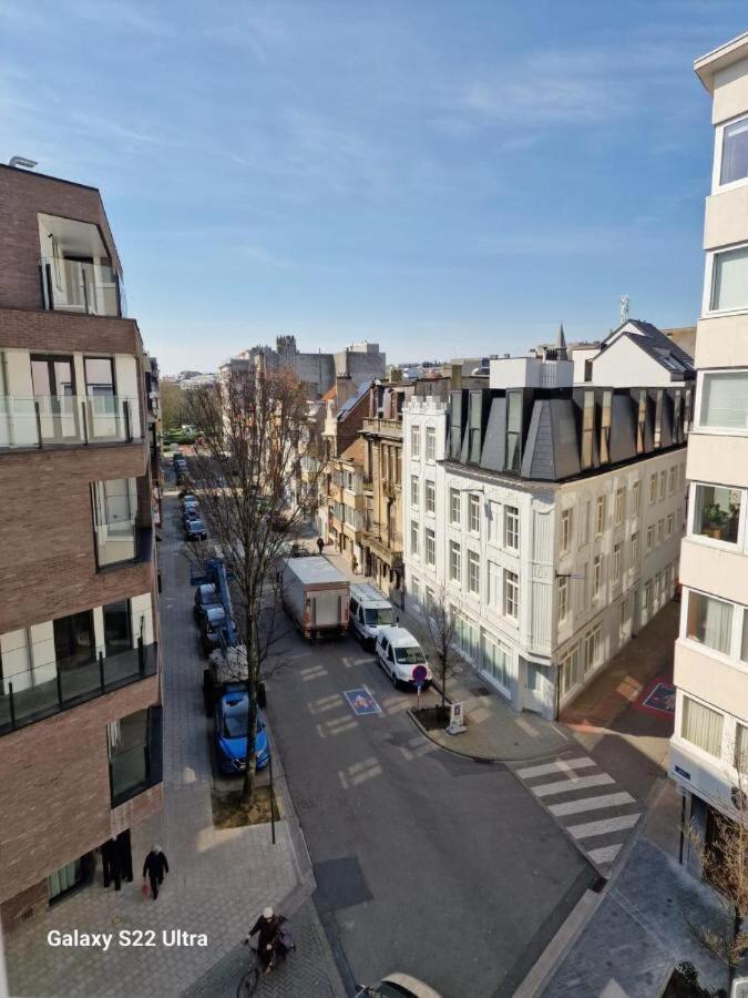 Luxury Renovated 3 Rooms Apartment Oostende Buitenkant foto